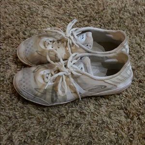 Nfinity cheer shoes